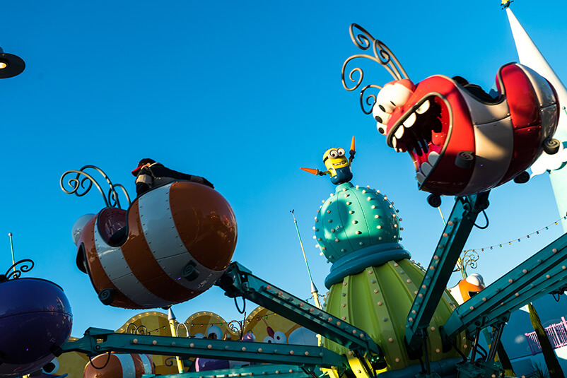 Despicable Me theme park ride.