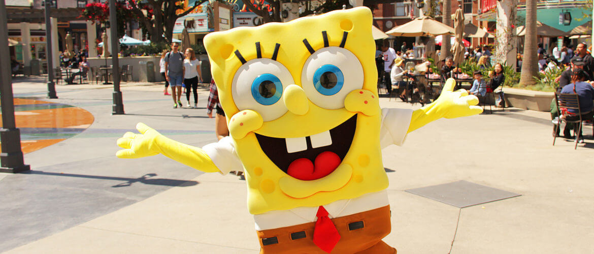 Spongebob Squarepants in front of Universal Plaza