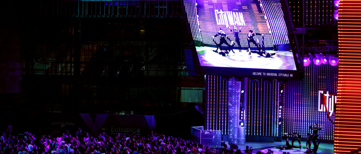 Outdoor large screen with audience