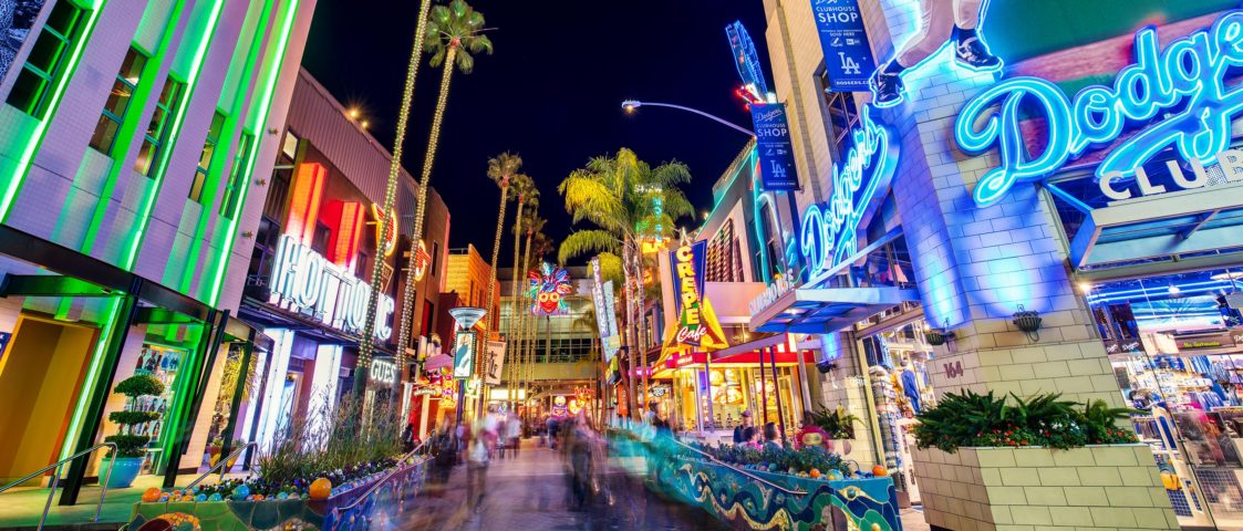 Outdoor Shopping WalkWay at Citywalk
