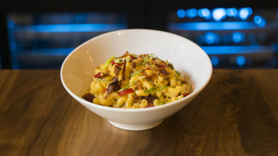 Halloween Horror Nights Food - Leaded Mac & Cheese