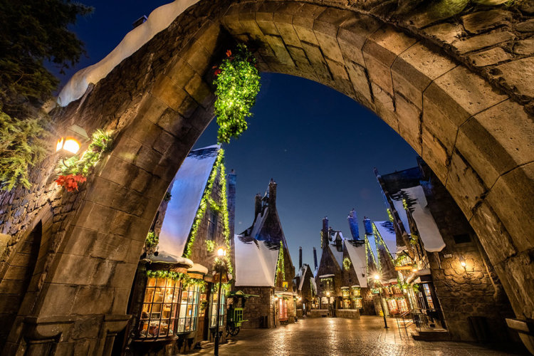 Hurray for the Holidays at Universal Studios Hollywood Hogsmead entrance