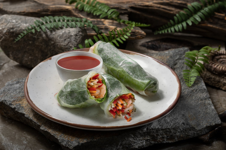 Jurassic Cafe - Crispy Green Lettuce Roll with Shrimp